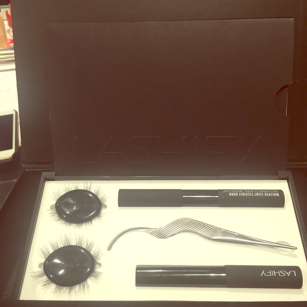 The Lashify Control kit